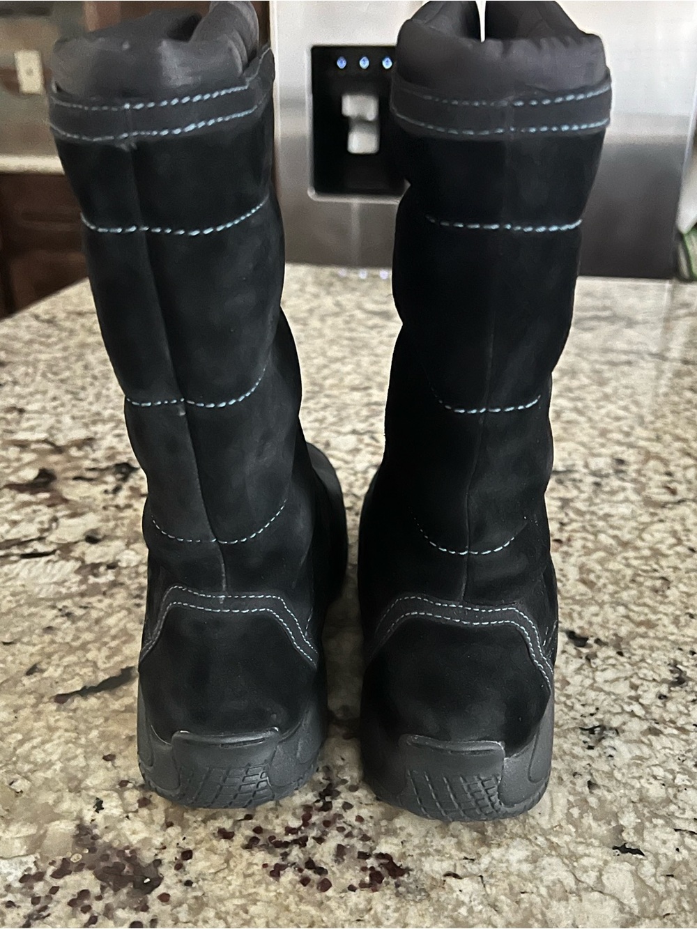 Merrell Winter Boots - Picture 4 of 10